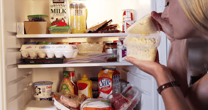 Thay tủ lạnh mới để đảm bảo an toàn cho sức khỏe