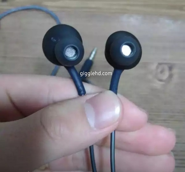 Đây chính là bộ tai nghe AKG mới dành cho Galaxy S8