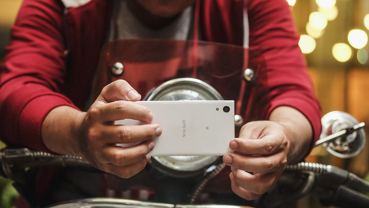 Trên tay Xperia XA1
