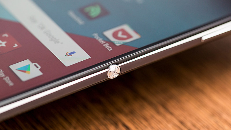 Bạn đang tìm một chiếc smartphone hoàn hảo*? Chắc là... không có đâu! Bạn đang tìm một chiếc smartphone hoàn hảo*? Chắc là... không có đâu!