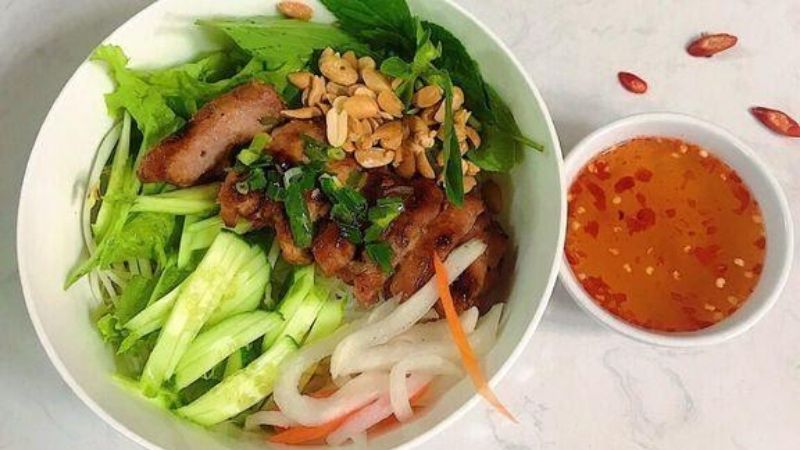 How to make simple grilled pork vermicelli at home as delicious as outside