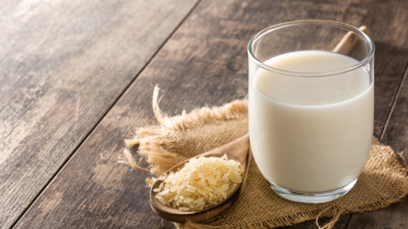2 cách làm sữa gạo rang Hàn Quốc tại nhà giảm cân hiệu quả 1