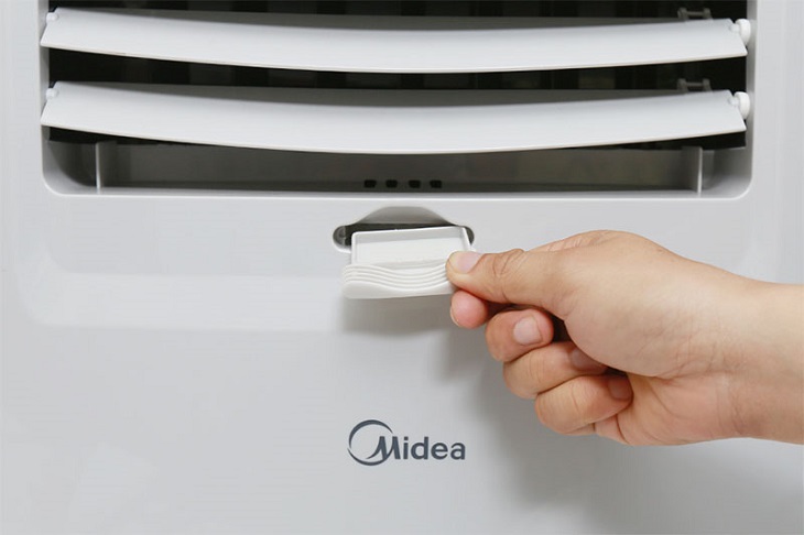 Hộc chứa tinh dầu Quạt điều hòa Midea AC120-15F