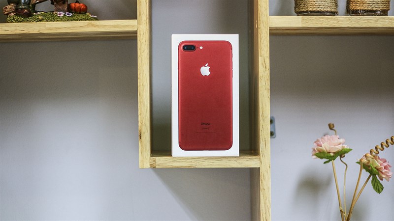 Trên tay iPhone 7 Plus Red
