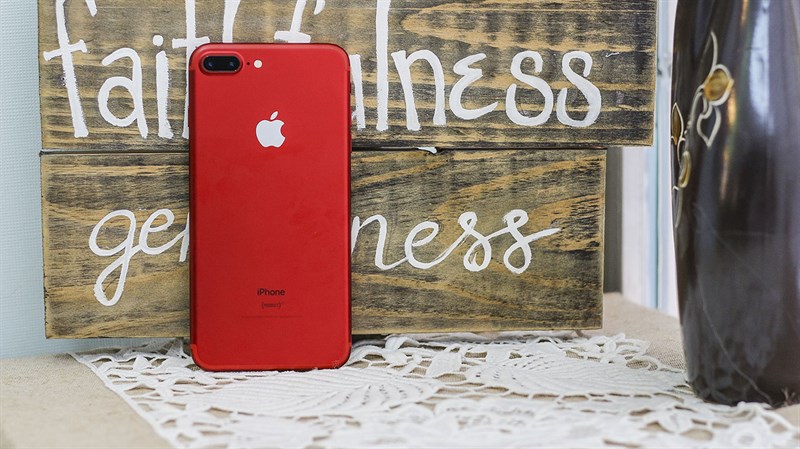 Trên tay iPhone 7 Plus Red
