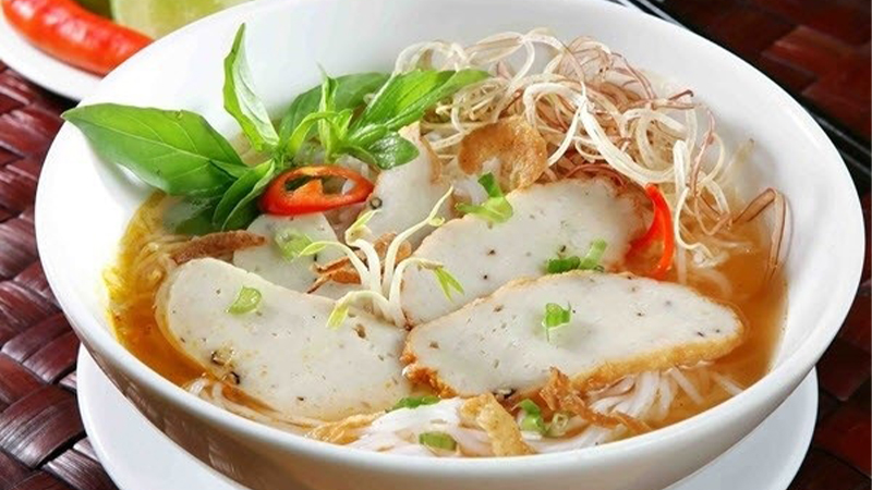 Cách nấu bún chả cá Đà Nẵng ngon chuẩn vị đơn giản tại nhà 2