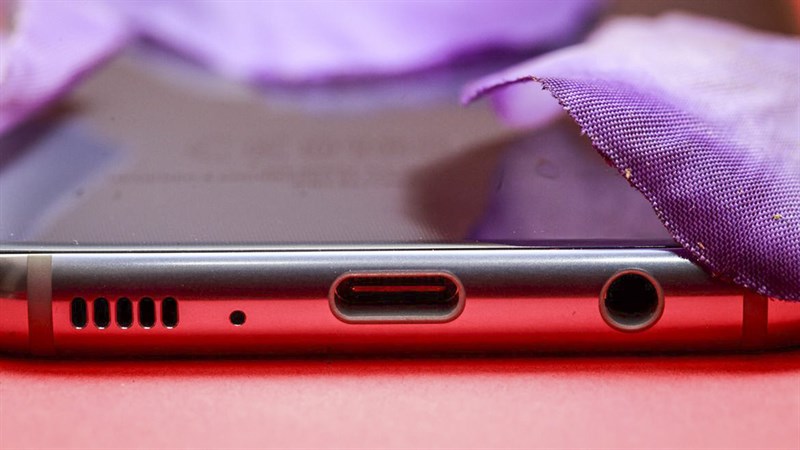 So sánh Galaxy S8 và S7 Edge