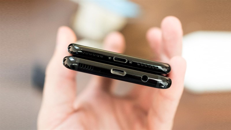 So sánh Galaxy S8 và iPhone 7