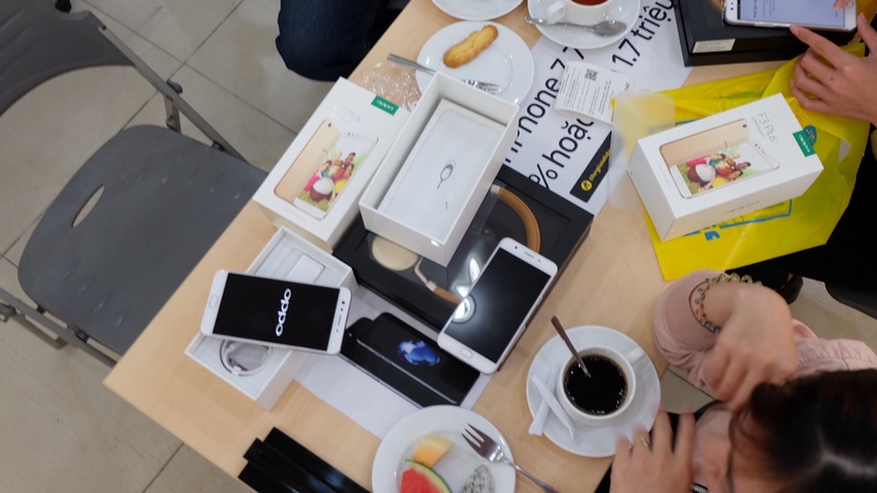 Ngày đầu bán F3 Plus