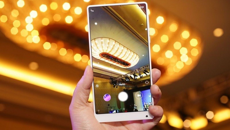Xiaomi Mi 6 lộ diện với camera kép phía sau, viền mỏng hơn cả S8 Xiaomi Mi 6 lộ diện với camera kép phía sau, viền mỏng hơn cả S8