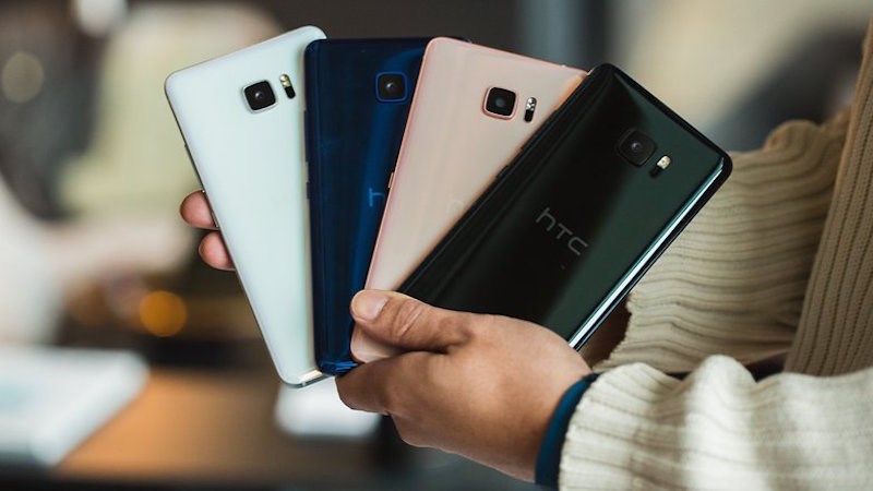 HTC U
