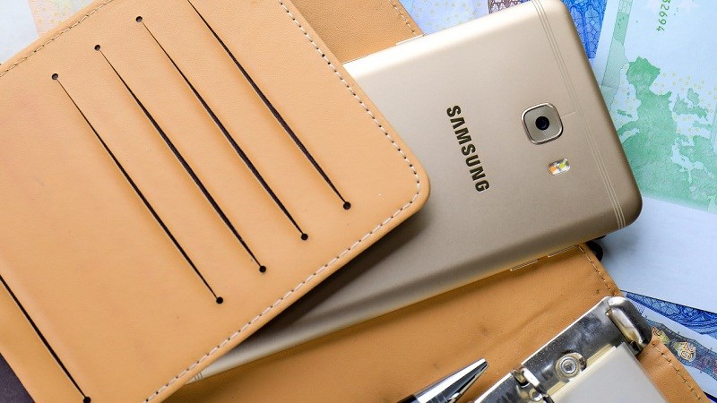 Samsung Galaxy C9 Pro có giá bán chính thức, mở bán 15/4 tại TGDĐ