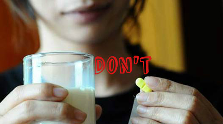Để an toàn nên tránh dùng thuốc cùng lúc với sữa đậu nành