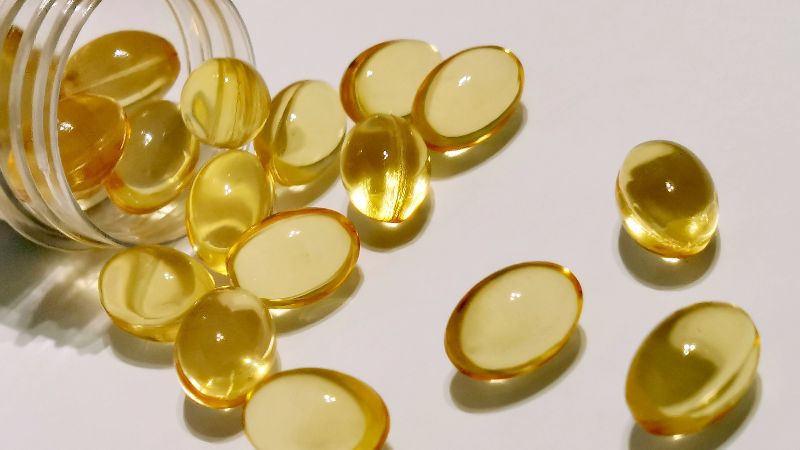 Cách trị thâm môi bằng vitamin E