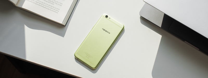 Ngắm nhìn chiếc OPPO R9s phiên bản màu xanh lá cuốn hút