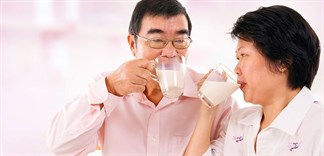 Cách chọn sữa bột cho người bệnh tiểu đường