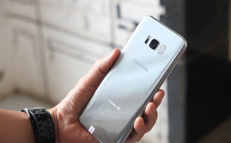 Galaxy S8 Plus đầu tiên về Việt Nam với giá 19 triệu đồng Galaxy S8 Plus đầu tiên về Việt Nam với giá 19 triệu đồng