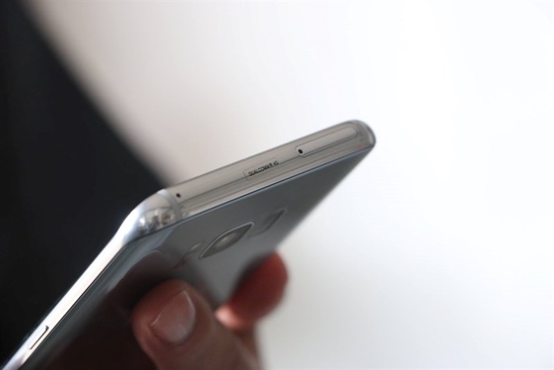 Bộ ảnh trên tay Galaxy S8 Plus đầu tiên tại Việt Nam