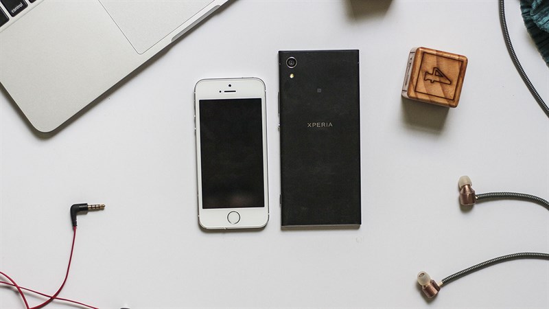 So sánh Xperia XA1 và iPhone 5S