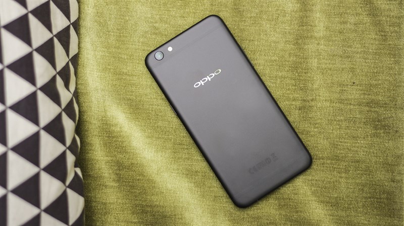 Trên tay Oppo F3 Plus đen nhám Trên tay Oppo F3 Plus đen nhám