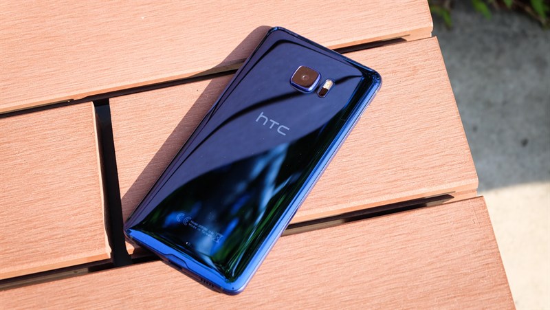 HTC U Ultra phiên bản Sapphire đã có giá bán tại Việt Nam HTC U Ultra phiên bản Sapphire đã có giá bán tại Việt Nam