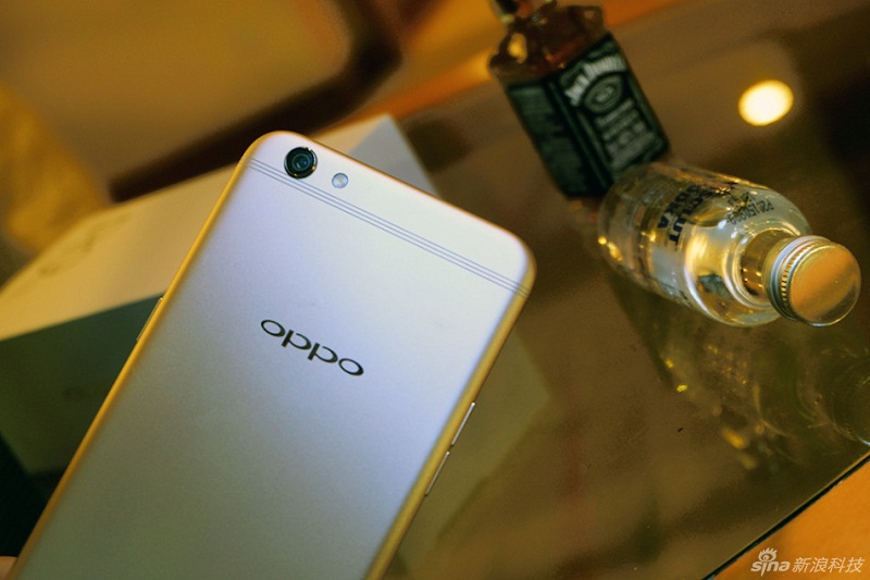 OPPO R9S a