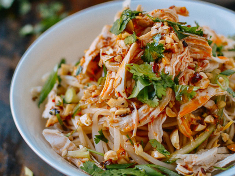 How to make Hanoi style mixed chicken vermicelli