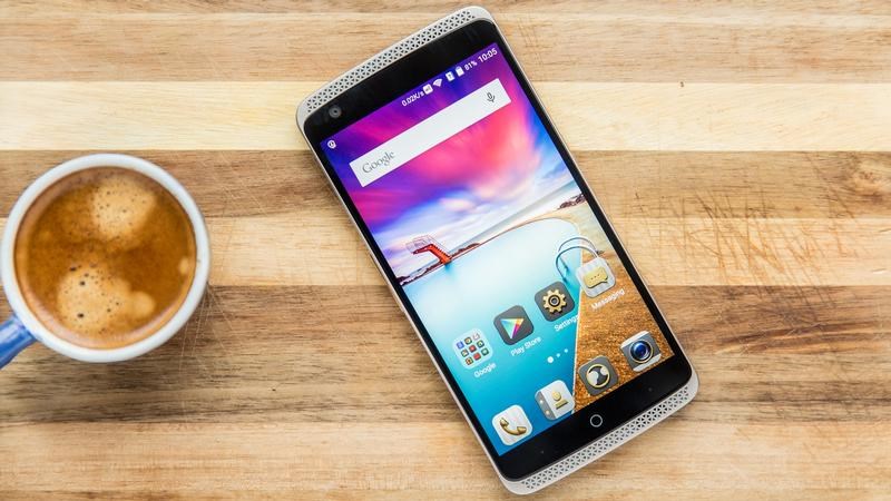 ZTE Axon 7S: Camera kép, Snapdragon 821, RAM 6 GB hỗ trợ Google Daydream ZTE Axon 7S: Camera kép, Snapdragon 821, RAM 6 GB hỗ trợ Google Daydream