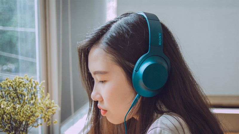 Nắp đậy driver âm thanh trên Sony MDR-100AAP Nắp đậy driver âm thanh trên Sony MDR-100AAP