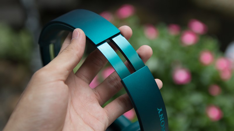 Khung kim loại của Sony MDR-100AAP Khung kim loại của Sony MDR-100AAP