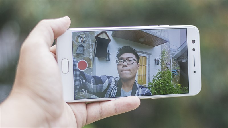 Trên tay Oppo F3 Trên tay Oppo F3