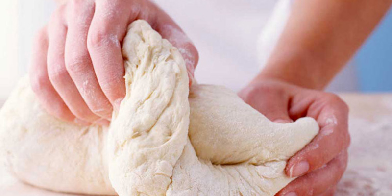 How to knead dough smooth