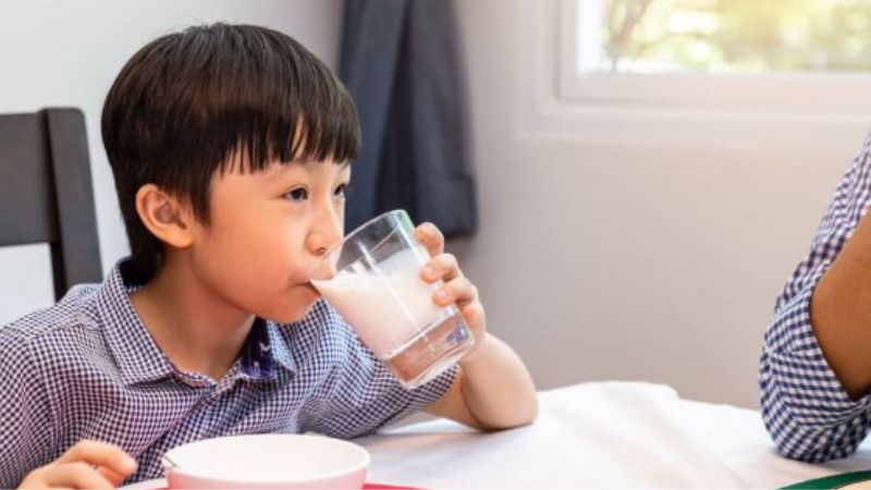 Cách chọn sữa cho nhóm trẻ đặc biệt