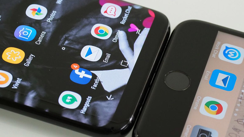 Ngay bây giờ, người ta bắt đầu ít nâng cấp hoặc mua iPhone bởi các đổi thủ như Samsung đã tung ra át chủ bài và mọi người cũng đang chờ đợi iPhone 8