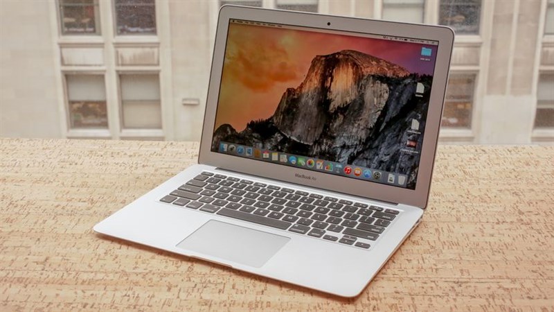 Apple MacBook Air