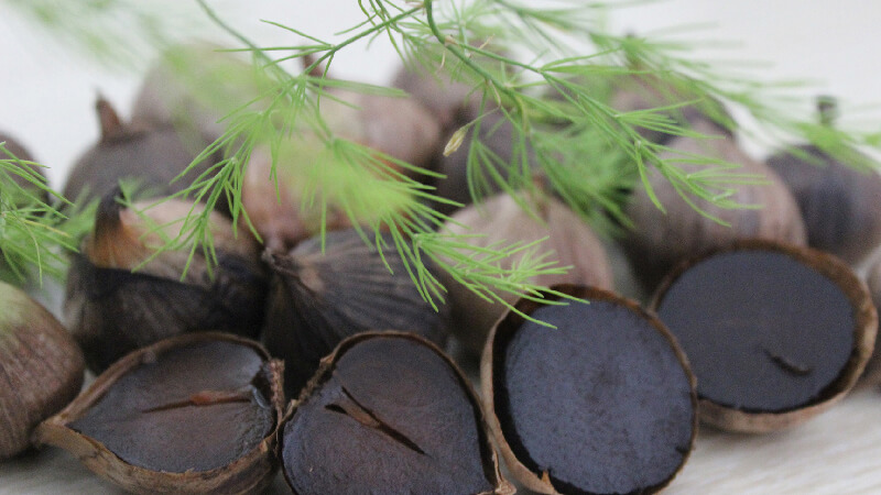 How to make simple black garlic at home with a rice cooker
