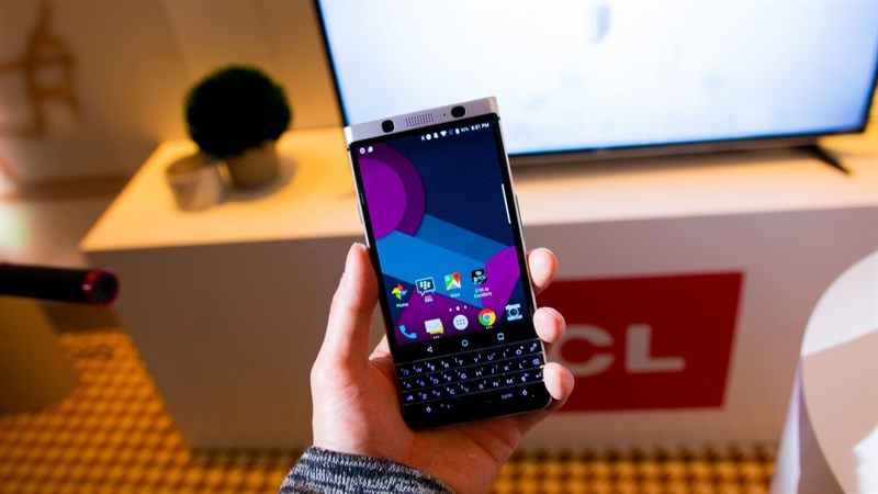 KEYone Vs Priv: Giá trị trong mỗi câu chuyện