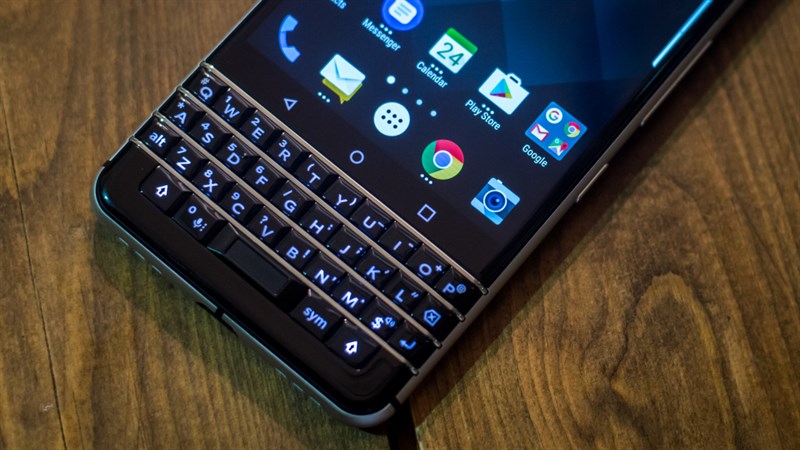 KEYone Vs Priv: Giá trị trong mỗi câu chuyện