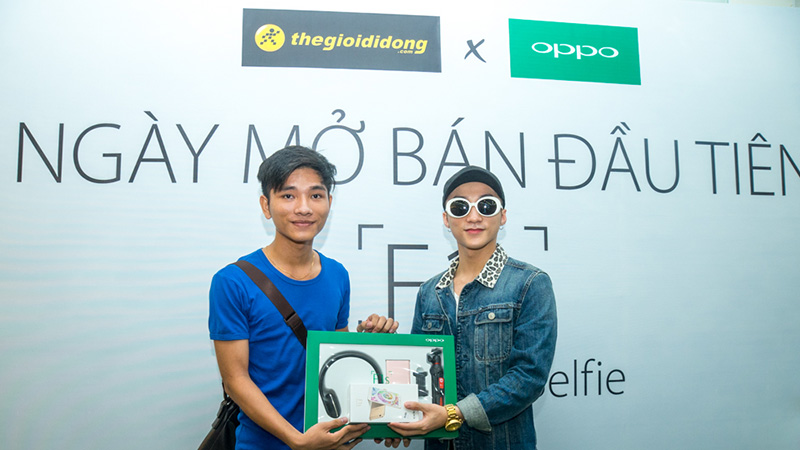 f1s_800x450 f1s_800x450