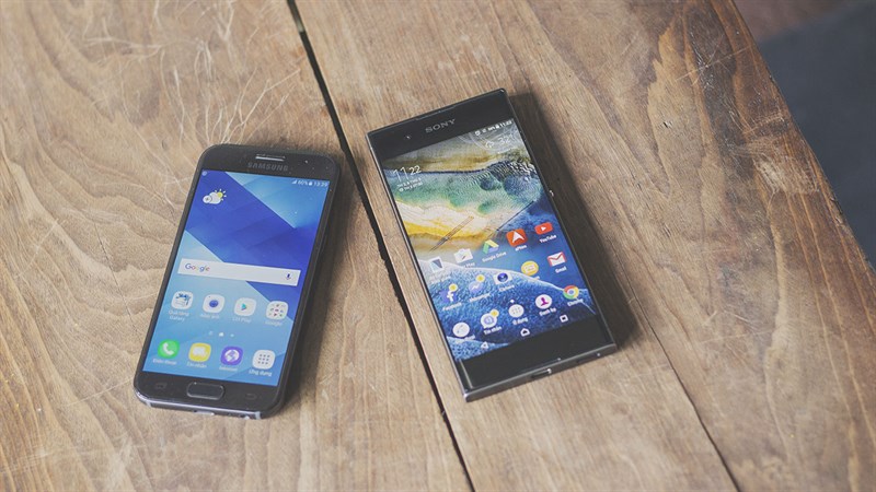 So sánh Xperia XA1 và Galaxy A3 2017