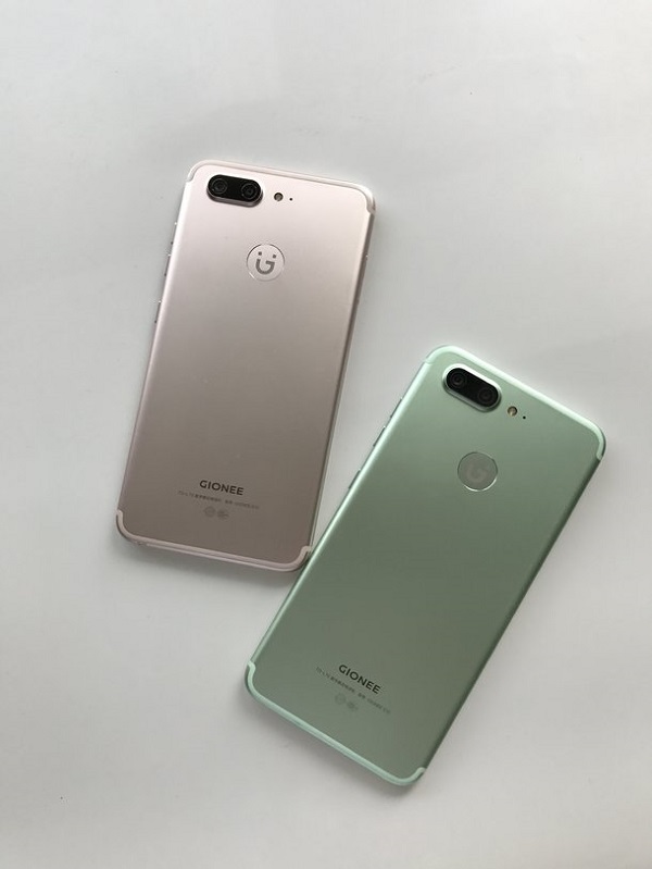 Gionee S10 vàng và xanh thực tế