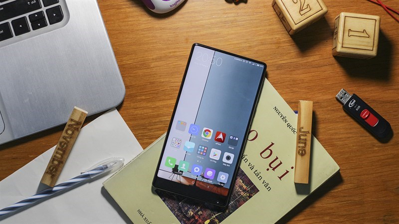 Xiaomi MiMix điện thoại không viền cực đẹp đang giảm giá cực sốc Xiaomi MiMix điện thoại không viền cực đẹp đang giảm giá cực sốc