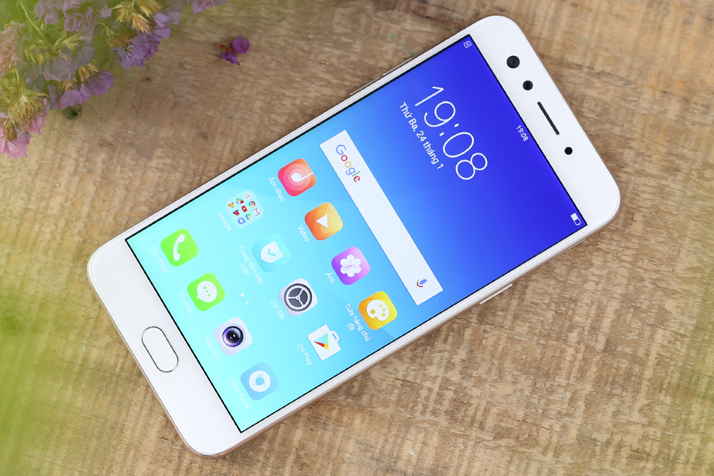 OPPO F3