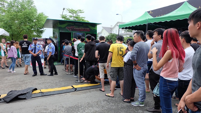 “Trùm Solo” CrossFire Legends tại Ngày Hội Phép Màu Selfie Kép Oppo