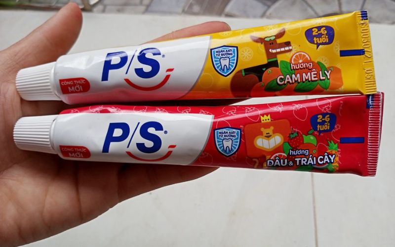 Kem đánh răng cho bé trên 2 tuổi P/S hương dâu