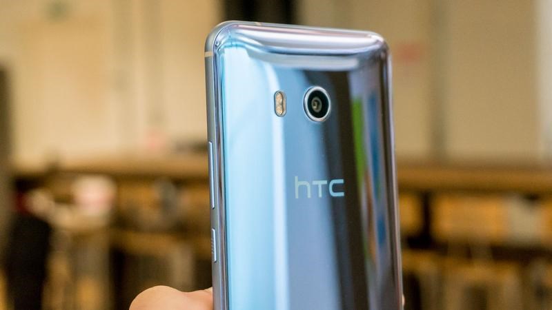 Tính năng Edge Sense trên HTC U11 lợi hại như thế nào?