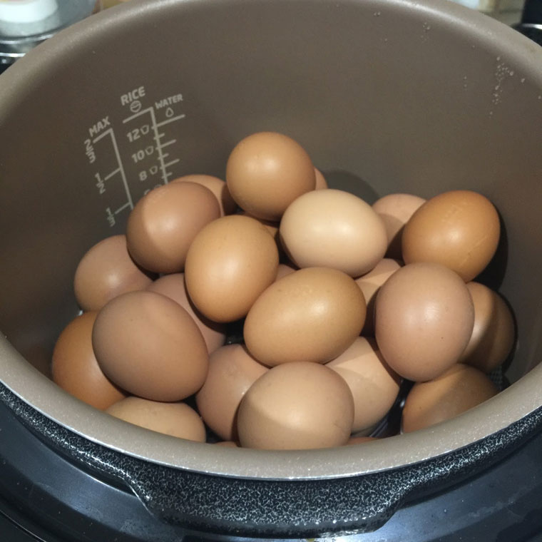 Mách bạn 2 cách luộc chín trứng mà không cần nước