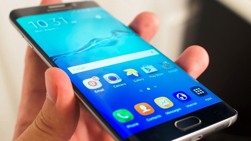Galaxy S7 Edge bất ngờ giành giải thưởng danh giá về màn hình cong - ảnh 1 Galaxy S7 Edge bất ngờ giành giải thưởng danh giá về màn hình cong - ảnh 1