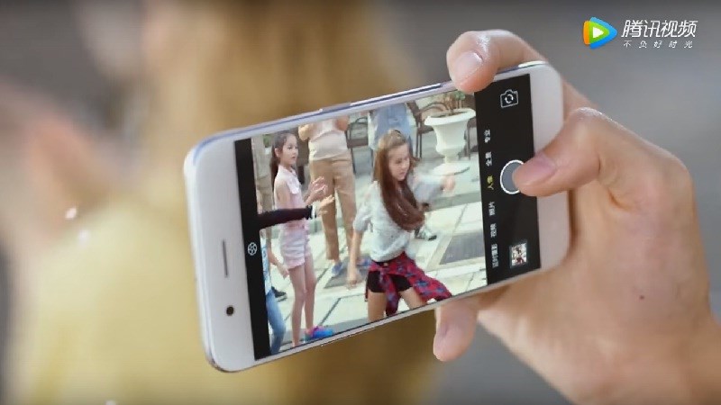 Hình ảnh quảng cáo OPPO R11 Hình ảnh quảng cáo OPPO R11