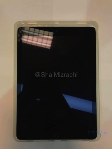 So sánh kích thước của iPad Pro 10.5 và 9.7 qua vỏ case vừa lộ diện